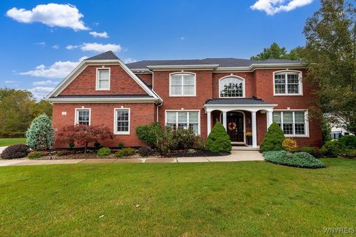 81 Hidden Oaks Ct, Grand Island, NY, 14072-2575 | Card Image