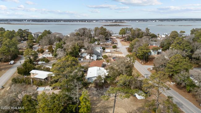 311 Old Ferry Rd, House other with 3 bedrooms, 2 bathrooms and null parking in Emerald Isle NC | Image 46