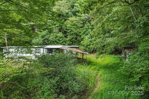 1616 Meadow Fork Rd, Hot Springs, NC, 28743-9697 | Card Image