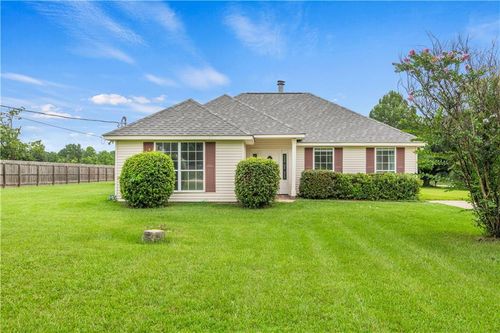 27518 Hilltop Ct, Folsom, LA, 70437-7961 | Card Image