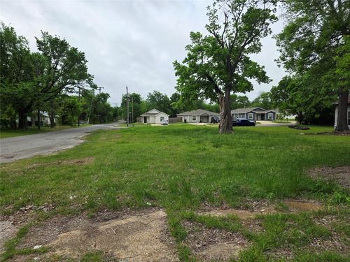 619 E 3rd Street, Bonham, TX, 75418 | Card Image
