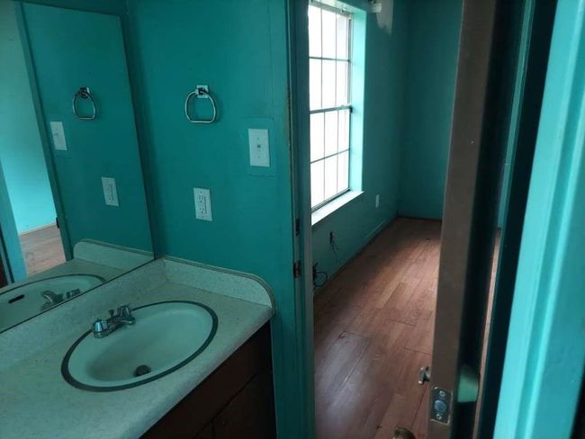 2704 Park Dr, House other with 3 bedrooms, 2 bathrooms and 2 parking in Marshall TX | Image 22