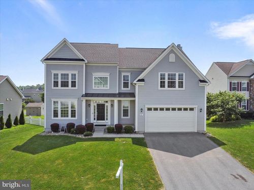 55 Tennyson Ct, GERRARDSTOWN, WV, 25420-1104 | Card Image