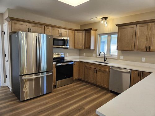 1161 Maple St, Reedsburg, WI, 53959-2006 | Card Image