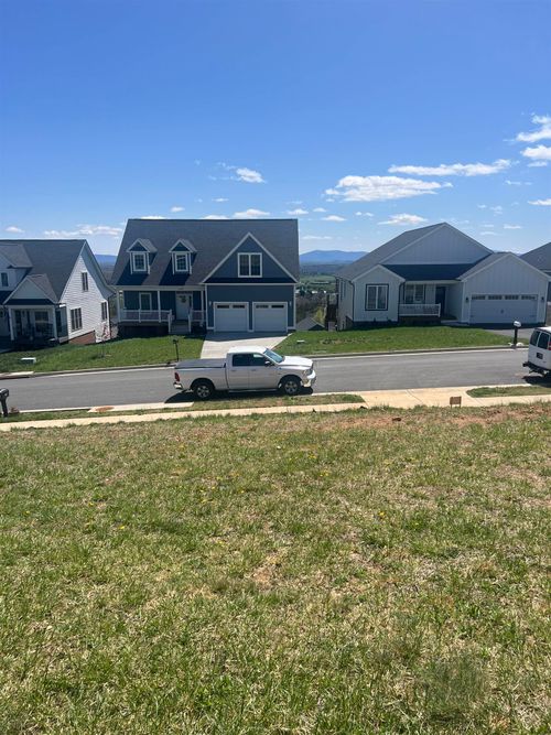 119 Chamberlain Dr, STAUNTON, VA, 24401-9016 | Card Image