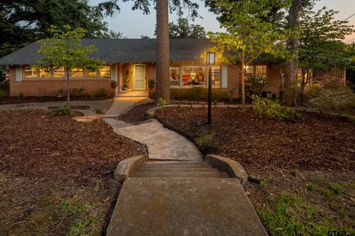 823 E Watkins St, Tyler, TX, 75701-7155 | Card Image