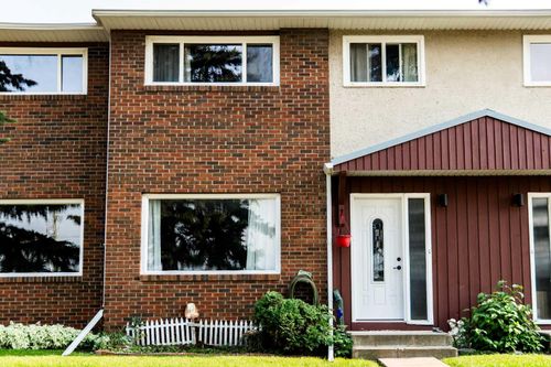 30-441 Switzer Drive, Hinton, AB, T7V1Z7 | Card Image