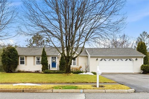 4 Melrose Dr, Coventry, RI, 02816-6250 | Card Image