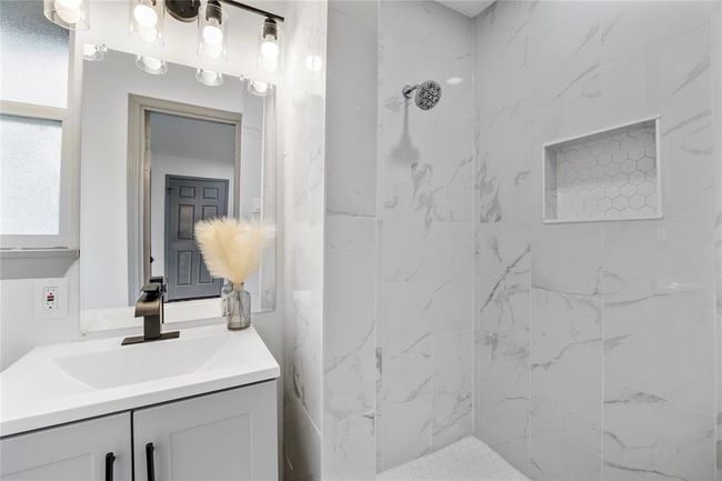 702 Pennington St, House other with 3 bedrooms, 2 bathrooms and 2 parking in Houston TX | Image 26