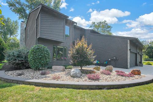 2545 W Choctaw Dr, London, OH, 43140-9081 | Card Image