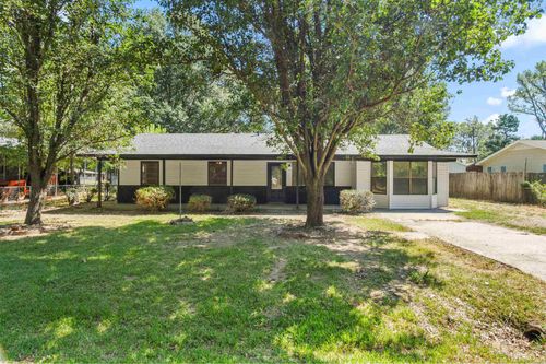 611 Fletcher Pl, Lonoke, AR, 72086-2326 | Card Image