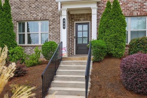 808 Caldwell Cir, Marietta, GA, 30060-2215 | Card Image