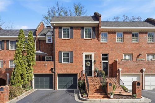 423-423 Jefferson Cir, Sandy Springs, GA, 30328-2636 | Card Image