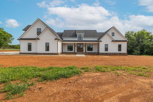 4 Old Zion Rd, Columbia, TN, 38401 | Card Image