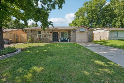 506 W 149th St S, Glenpool, OK, 74033-4367 | Card Image