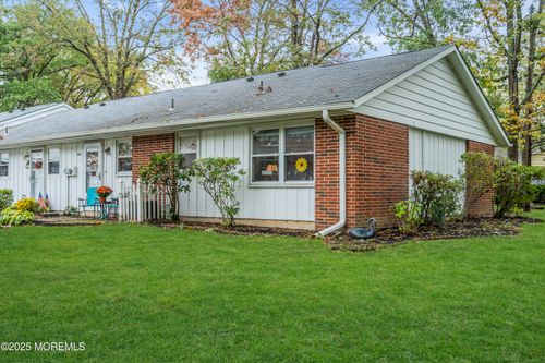 36A Cambridge Ct, Lakewood, NJ, 08701-6289 | Card Image