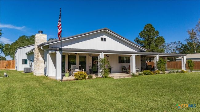 214 Timothy St, Home with 3 bedrooms, 3 bathrooms and null parking in Inez TX | Image 10
