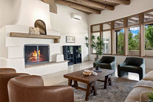 19 Falling Star Cir, Santa Fe, NM, 87506-8276 | Card Image