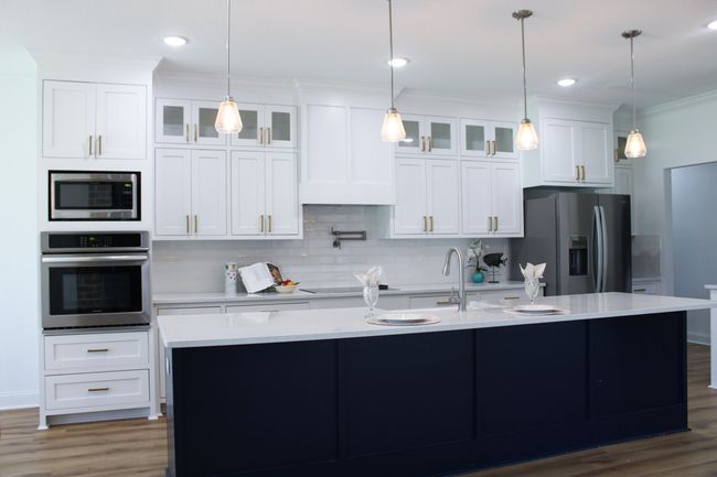 10 Kitchen | Image 10