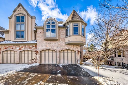 1562 S Paul Le Comte Ct, Palatine, IL, 60067-1221 | Card Image