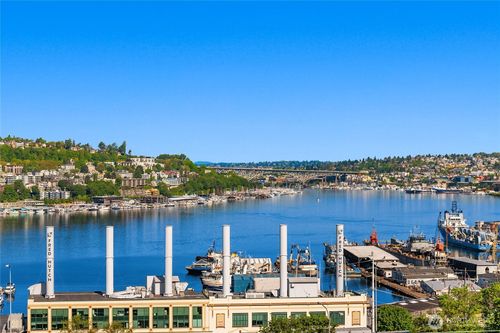 apt-e-1114 Lakeview Blvd E, Seattle, WA, 98102-4392 | Card Image