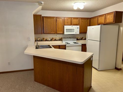 64-1729 Riverwood Dr, Burnsville, MN, 55337-5304 | Card Image