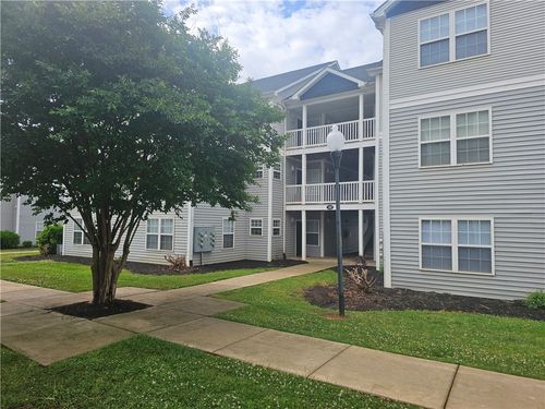 l-142 University Village Dr, Central, SC, 29630-4067 | Card Image