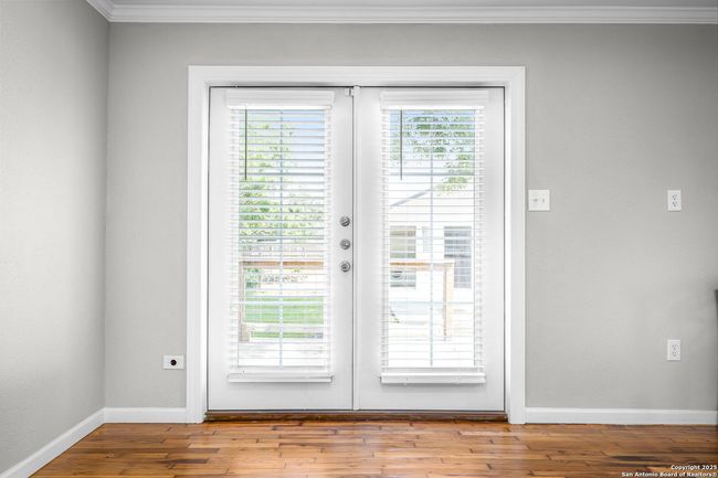 150 W Faust St, House other with 2 bedrooms, 3 bathrooms and null parking in New Braunfels TX | Image 32