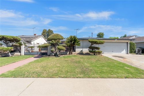 14909 Hiawatha St, San Fernando, CA, 91345-2116 | Card Image