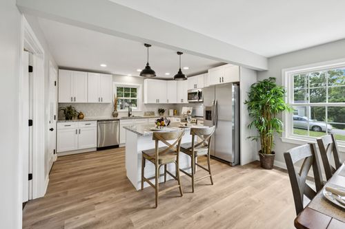 226 Garwood Dr, Nashville, TN, 37210-5153 | Card Image