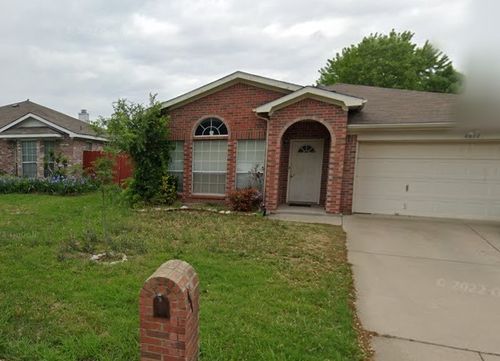 4017 Staghorn Cir N, Fort Worth, TX, 76137-1064 | Card Image