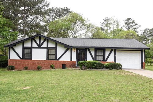 8943 Gatewood Cir, Jonesboro, GA, 30238-4664 | Card Image