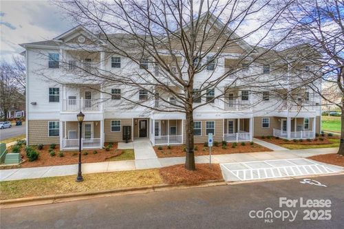 apt-101-17905 Delmas Dr, Cornelius, NC, 28031-8512 | Card Image