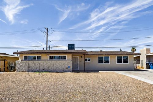 1103 Arrowhead Ave, Las Vegas, NV, 89106-1401 | Card Image