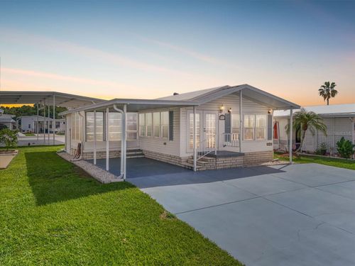 35045 Cynthia Ave, ZEPHYRHILLS, FL, 33541-7345 | Card Image