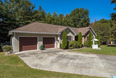 1009 Magnolia Circle, House other with 3 bedrooms, 2 bathrooms and null parking in LEEDS AL | Image 2