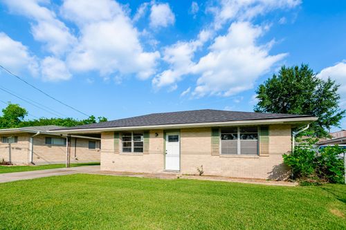 123 Adoue St, Houma, LA, 70360-4001 | Card Image