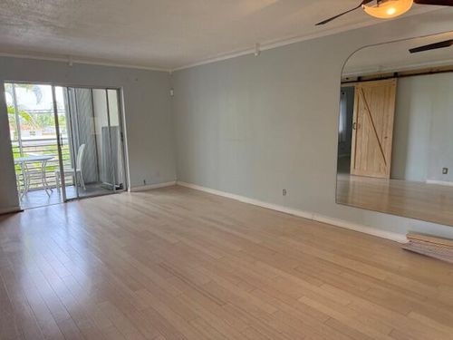 apt-201-2811 Garden Dr S, Lake Worth, FL, 33461-6243 | Card Image