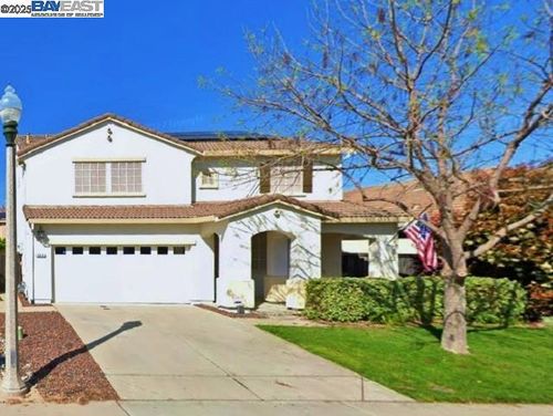 660 Mazzolo Dr, Lincoln, CA, 95648-8914 | Card Image