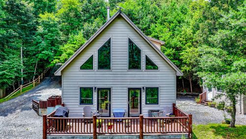 408 Eagle Ridge Rd, Roan Mountain, TN, 37687-3591 | Card Image