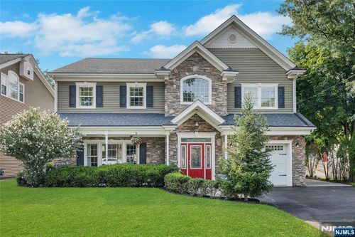56 Bergen Dr, Little Falls, NJ, 07424-1342 | Card Image