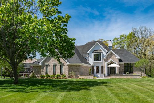 W307N2873 Fieldwood Dr, Pewaukee, WI, 53072-4288 | Card Image