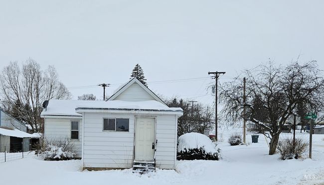 102 Pine St, House other with 1 bedrooms, 1 bathrooms and 1 parking in Nezperce ID | Image 17