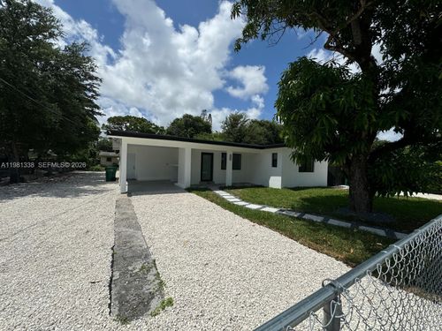 front-2264 Nw 102nd St, Miami, FL, 33147-1741 | Card Image