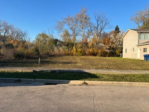 2946 W Country Club Ave, WAUKEGAN, IL, 60087-4308 | Card Image