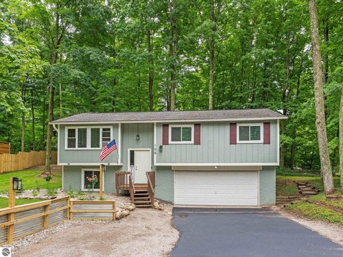159 Waxwing Dr, Traverse City, MI, 49696-8514 | Card Image