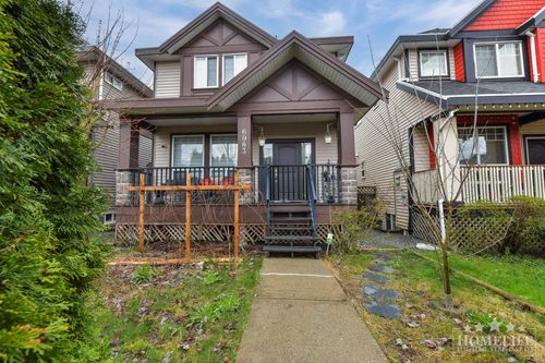 coach-house-6983 192 St, Surrey, BC, V4N5W6 | Card Image