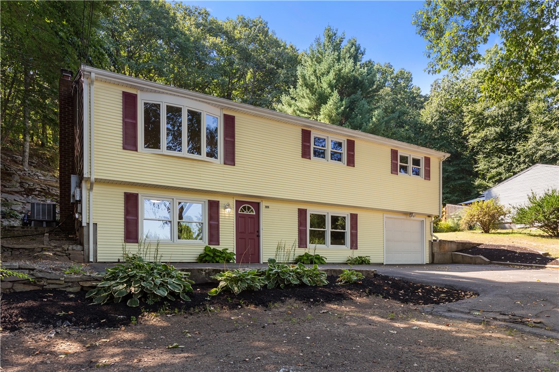 Greenville Ave, Johnston, RI 02919