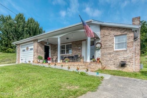815 N Main St, Marion, VA, 24354-3405 | Card Image