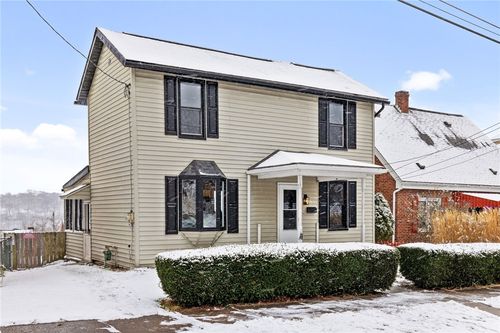 1060 Roup Ave, Brackenridge, PA, 15014 | Card Image